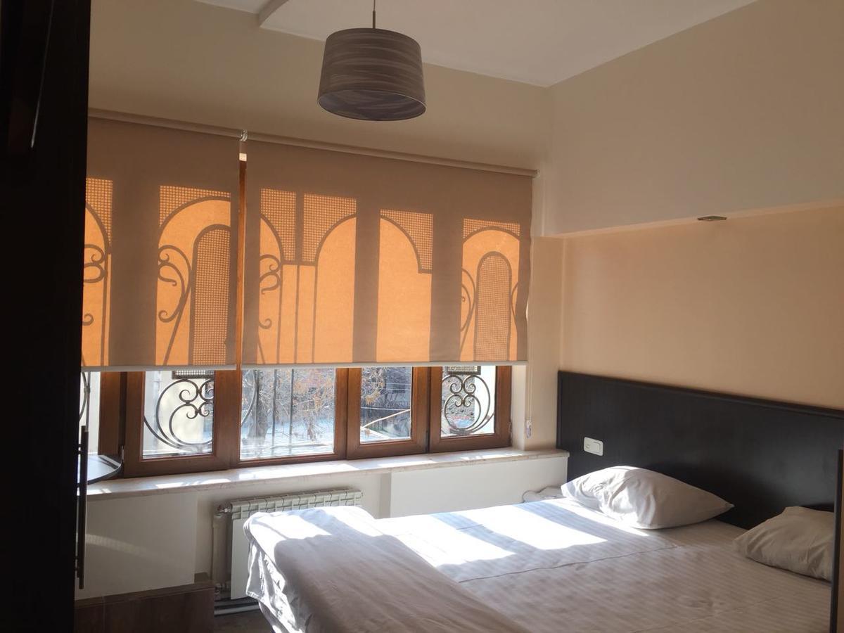 Yerevan Guest House エクステリア 写真